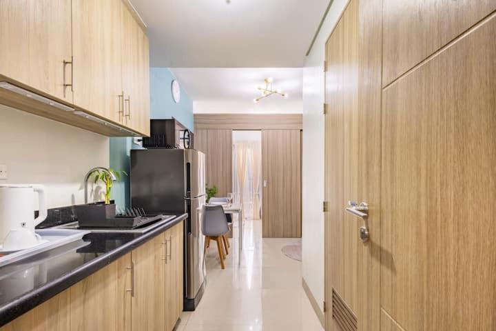Shore 2 Residences 1Br Deluxe Room In Moa Complex 마닐라 외부 사진